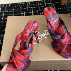 代购级 Christian Louboutin 春夏新款时装走秀芭蕾蝴蝶结高跟凉拖 CL红底永远的YYDS 𝐶ℎ𝑟𝑖𝑠𝑡 代购级 Christian Louboutin 春夏新款时装走秀芭蕾蝴蝶结高跟凉拖 CL红底永远的YYDS 𝐶ℎ𝑟𝑖𝑠𝑡