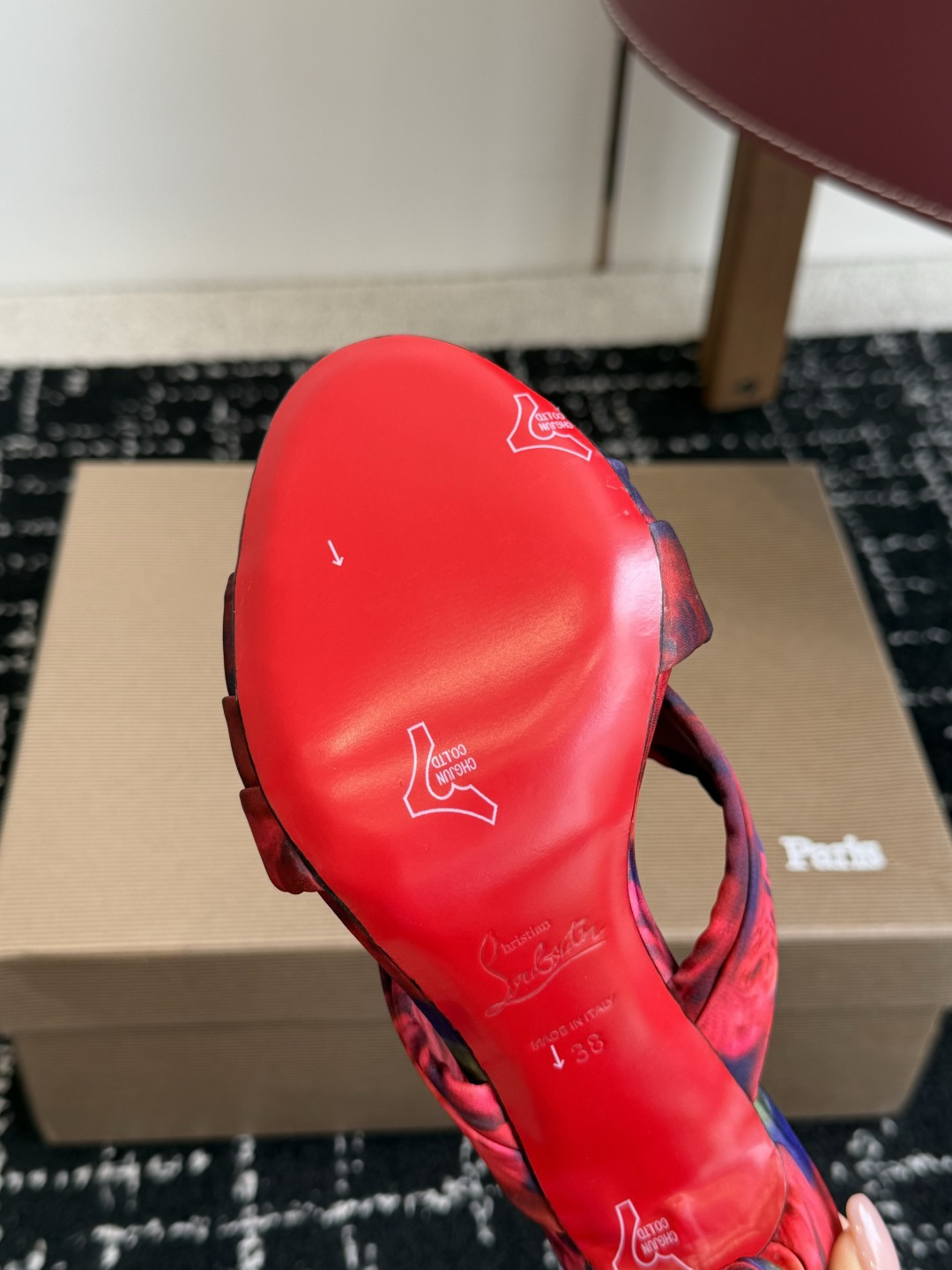 代购级 Christian Louboutin 春夏新款时装走秀芭蕾蝴蝶结高跟凉拖 CL红底永远的YYDS 𝐶ℎ𝑟𝑖𝑠𝑡 代购级 Christian Louboutin 春夏新款时装走秀芭蕾蝴蝶结高跟凉拖 CL红底永远的YYDS 𝐶ℎ𝑟𝑖𝑠𝑡