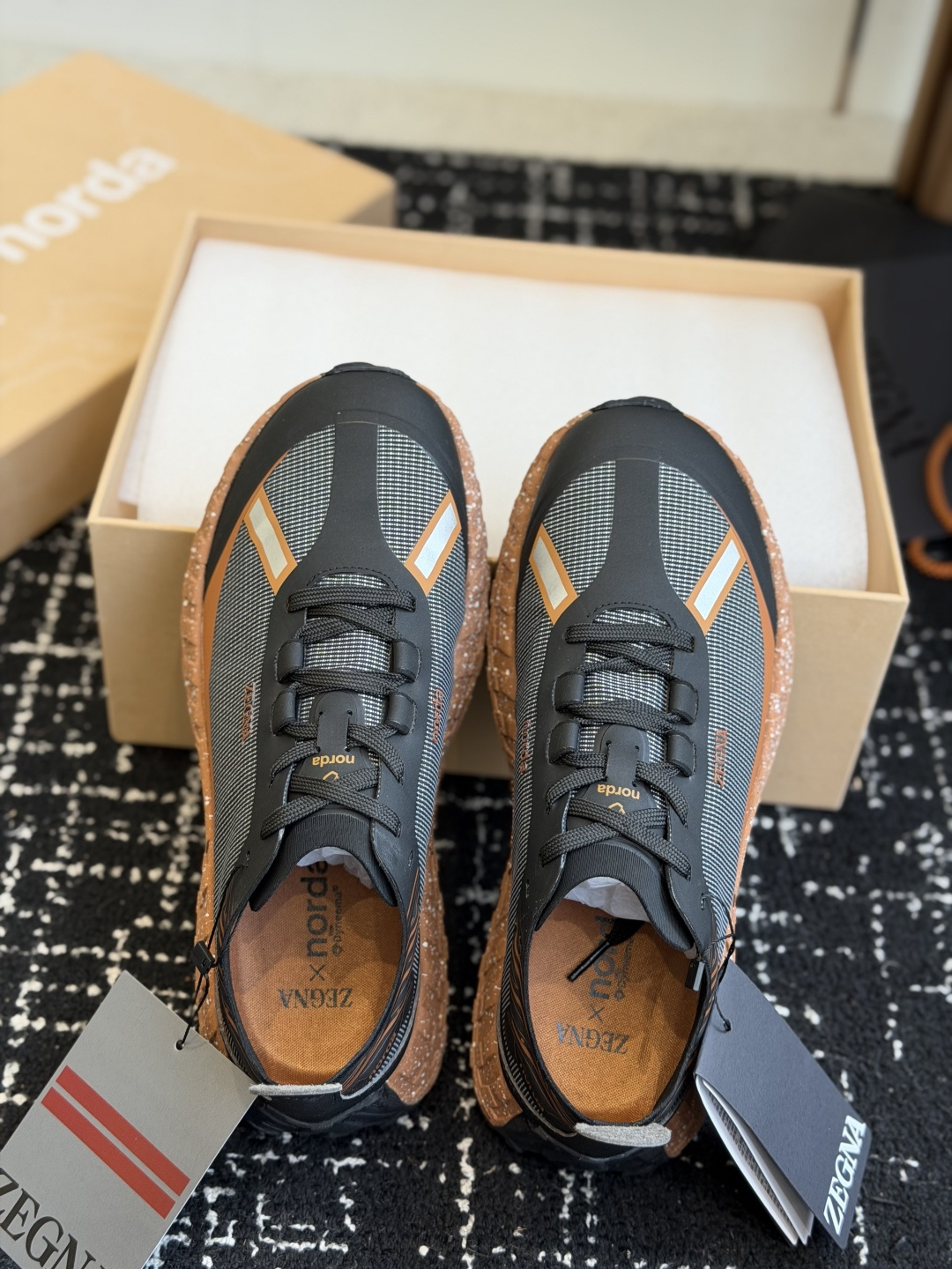 代购级 ZEGNA 杰尼亚 (男款)系列 户外 休闲 厚底运动鞋 原版购入开发 做货 这款黑色皮革 Triple St 代购级 ZEGNA 杰尼亚 (男款)系列 户外 休闲 厚底运动鞋 原版购入开发 做货 这款黑色皮革 Triple St