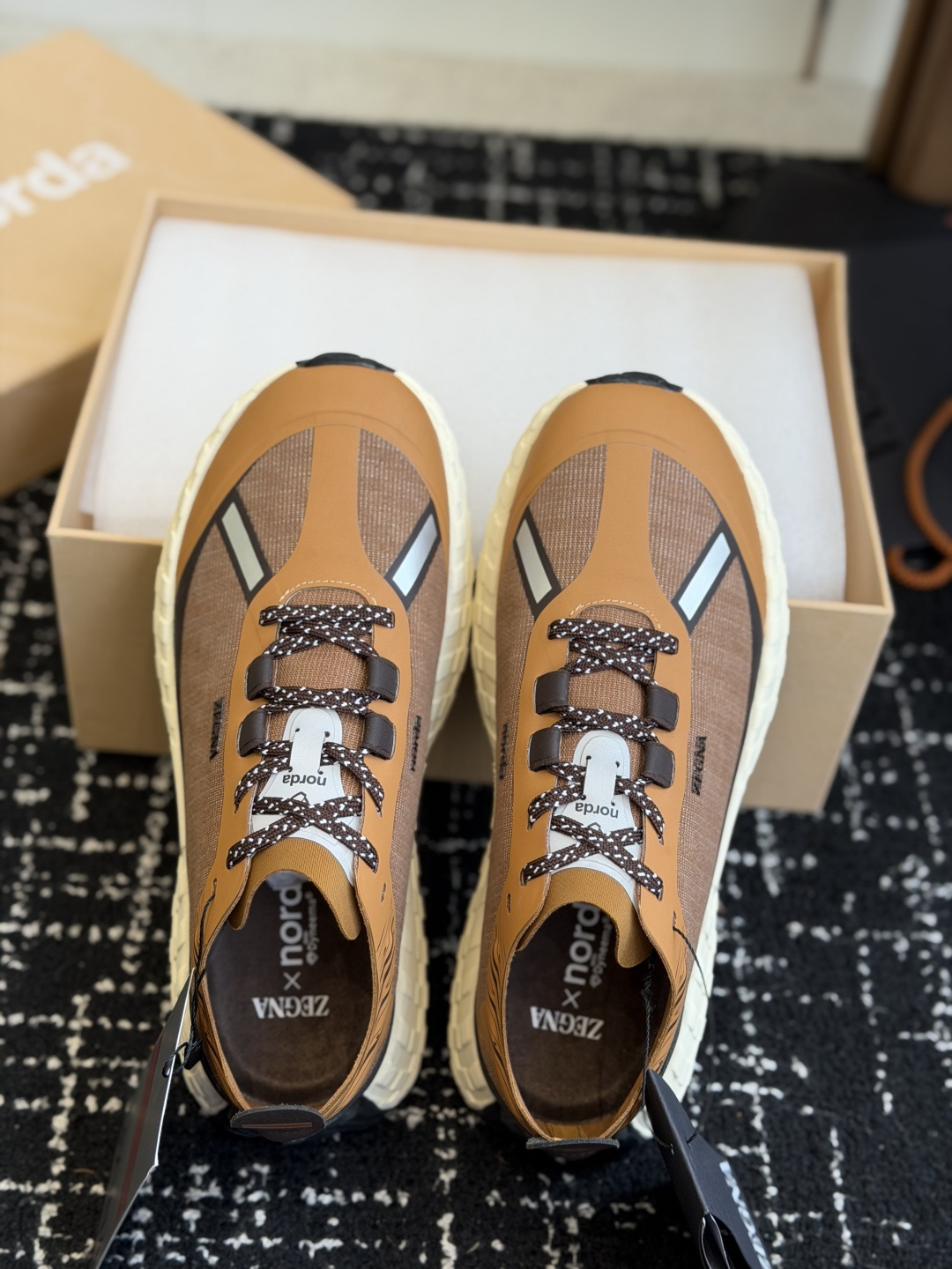 代购级 ZEGNA 杰尼亚 (男款)系列 户外 休闲 厚底运动鞋 原版购入开发 做货 这款黑色皮革 Triple St 代购级 ZEGNA 杰尼亚 (男款)系列 户外 休闲 厚底运动鞋 原版购入开发 做货 这款黑色皮革 Triple St