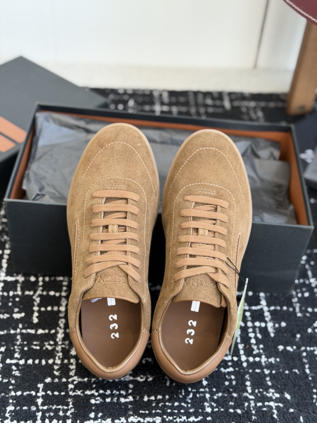代购级 ZEGNA 杰尼亚 (男款)系列 户外 休闲 运动鞋 吴磊同款 原版购入开发 做货 这款黑色皮革 Triple 代购级 ZEGNA 杰尼亚 (男款)系列 户外 休闲 运动鞋 吴磊同款 原版购入开发 做货 这款黑色皮革 Triple