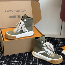 代购级(⚠️官网同步✈️盒包装) Louis vuitton路易威登 26ss 新色 LV板鞋 高帮休闲鞋 原版1:1开 代购级(⚠️官网同步✈️盒包装) Louis vuitton路易威登 26ss 新色 LV板鞋 高帮休闲鞋 原版1:1开