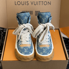 代购级(⚠️官网同步✈️盒包装) Louis vuitton路易威登 26ss 新色 LV板鞋 高帮休闲鞋 原版1:1开 代购级(⚠️官网同步✈️盒包装) Louis vuitton路易威登 26ss 新色 LV板鞋 高帮休闲鞋 原版1:1开