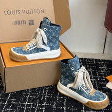 代购级(⚠️官网同步✈️盒包装) Louis vuitton路易威登 26ss 新色 LV板鞋 高帮休闲鞋 原版1:1开 代购级(⚠️官网同步✈️盒包装) Louis vuitton路易威登 26ss 新色 LV板鞋 高帮休闲鞋 原版1:1开