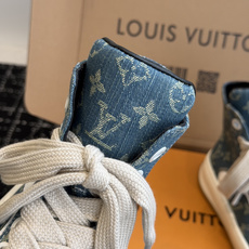 代购级(⚠️官网同步✈️盒包装) Louis vuitton路易威登 26ss 新色 LV板鞋 高帮休闲鞋 原版1:1开 代购级(⚠️官网同步✈️盒包装) Louis vuitton路易威登 26ss 新色 LV板鞋 高帮休闲鞋 原版1:1开