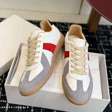 代购级 MaisonMargiela MM6 马吉拉 26新色 情侣款 德训鞋 休闲 运动鞋 原版购入开发 做货 鬼才 代购级 MaisonMargiela MM6 马吉拉 26新色 情侣款 德训鞋 休闲 运动鞋 原版购入开发 做货 鬼才
