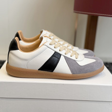 代购级 MaisonMargiela MM6 马吉拉 26新色 情侣款 德训鞋 休闲 运动鞋 原版购入开发 做货 鬼才 代购级 MaisonMargiela MM6 马吉拉 26新色 情侣款 德训鞋 休闲 运动鞋 原版购入开发 做货 鬼才