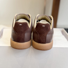 代购级 MaisonMargiela MM6 马吉拉 26新色 情侣款 德训鞋 休闲 运动鞋 原版购入开发 做货 鬼才 代购级 MaisonMargiela MM6 马吉拉 26新色 情侣款 德训鞋 休闲 运动鞋 原版购入开发 做货 鬼才