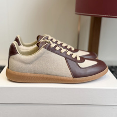 代购级 MaisonMargiela MM6 马吉拉 26新色 情侣款 德训鞋 休闲 运动鞋 原版购入开发 做货 鬼才 代购级 MaisonMargiela MM6 马吉拉 26新色 情侣款 德训鞋 休闲 运动鞋 原版购入开发 做货 鬼才