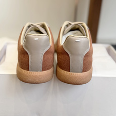代购级 MaisonMargiela MM6 马吉拉 26新色 情侣款 德训鞋 休闲 运动鞋 原版购入开发 做货 鬼才 代购级 MaisonMargiela MM6 马吉拉 26新色 情侣款 德训鞋 休闲 运动鞋 原版购入开发 做货 鬼才