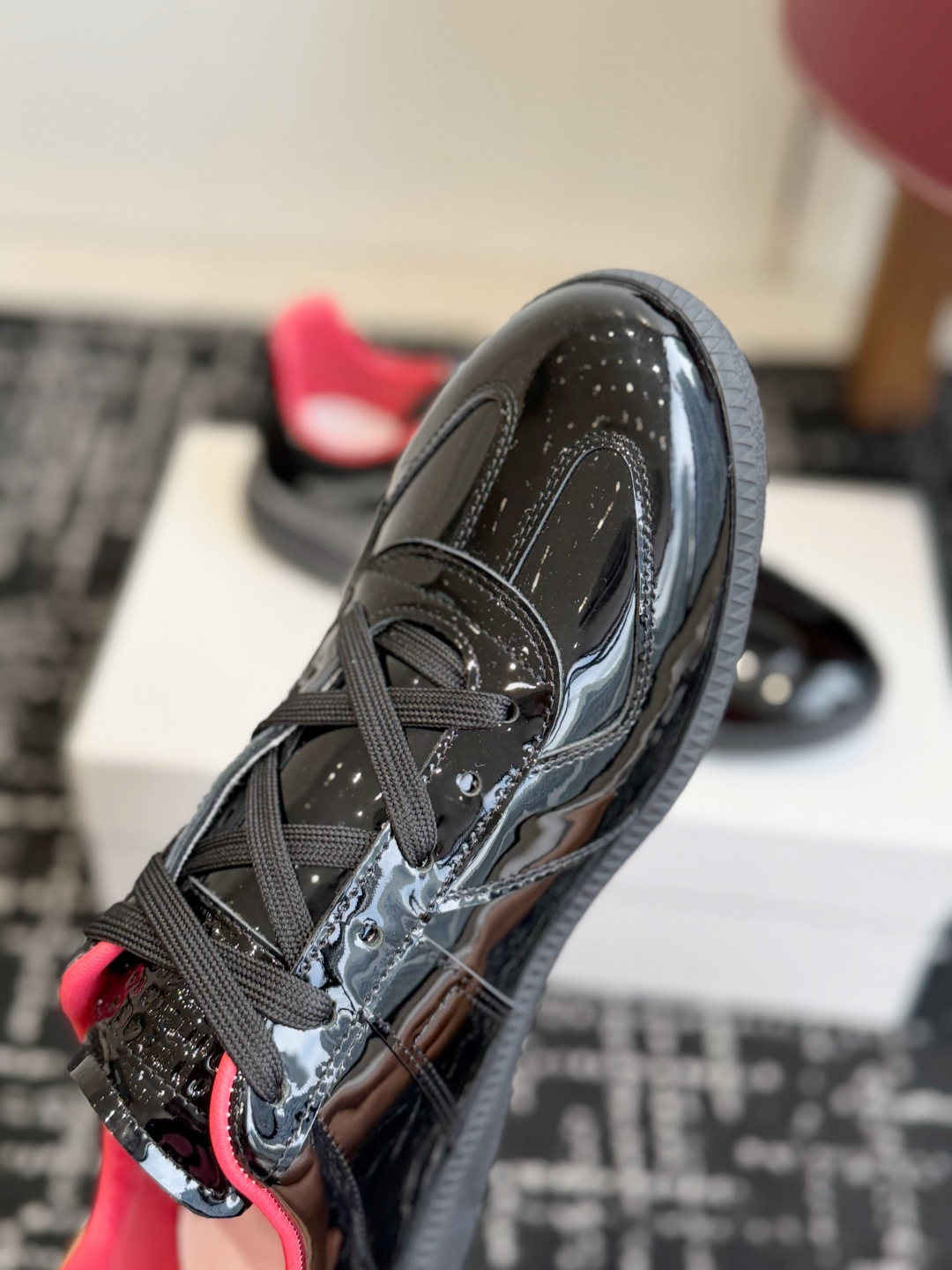 代购级 MaisonMargiela MM6 马吉拉 26新色 情侣款 德训鞋 休闲 运动鞋 原版购入开发 做货 鬼才 代购级 MaisonMargiela MM6 马吉拉 26新色 情侣款 德训鞋 休闲 运动鞋 原版购入开发 做货 鬼才