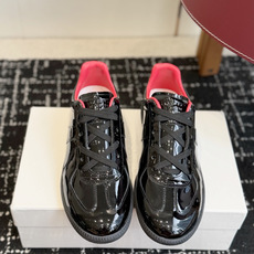 代购级 MaisonMargiela MM6 马吉拉 26新色 情侣款 德训鞋 休闲 运动鞋 原版购入开发 做货 鬼才 代购级 MaisonMargiela MM6 马吉拉 26新色 情侣款 德训鞋 休闲 运动鞋 原版购入开发 做货 鬼才