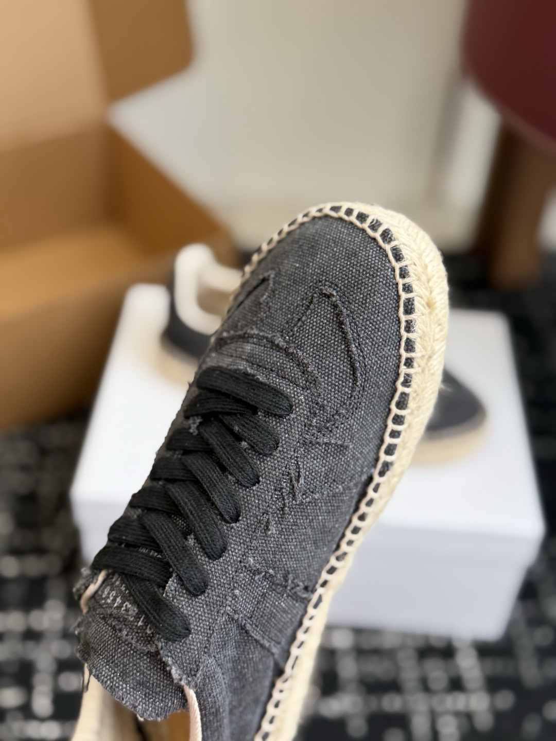 代购级 MaisonMargiela MM6 马吉拉 26ss休闲 渔夫鞋 经典永不过时的鞋型 简约的设计 极具辨识度的