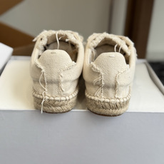 代购级 MaisonMargiela MM6 马吉拉 26ss休闲 渔夫鞋 经典永不过时的鞋型 简约的设计 极具辨识度的 代购级 MaisonMargiela MM6 马吉拉 26ss休闲 渔夫鞋 经典永不过时的鞋型 简约的设计 极具辨识度的