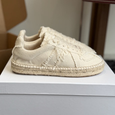代购级 MaisonMargiela MM6 马吉拉 26ss休闲 渔夫鞋 经典永不过时的鞋型 简约的设计 极具辨识度的 代购级 MaisonMargiela MM6 马吉拉 26ss休闲 渔夫鞋 经典永不过时的鞋型 简约的设计 极具辨识度的