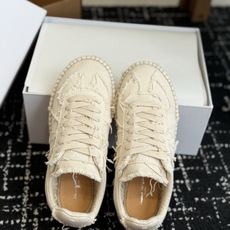 代购级 MaisonMargiela MM6 马吉拉 26ss休闲 渔夫鞋 经典永不过时的鞋型 简约的设计 极具辨识度的 代购级 MaisonMargiela MM6 马吉拉 26ss休闲 渔夫鞋 经典永不过时的鞋型 简约的设计 极具辨识度的