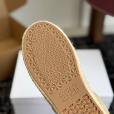 代购级 MaisonMargiela MM6 马吉拉 26ss休闲 渔夫鞋 经典永不过时的鞋型 简约的设计 极具辨识度的 代购级 MaisonMargiela MM6 马吉拉 26ss休闲 渔夫鞋 经典永不过时的鞋型 简约的设计 极具辨识度的