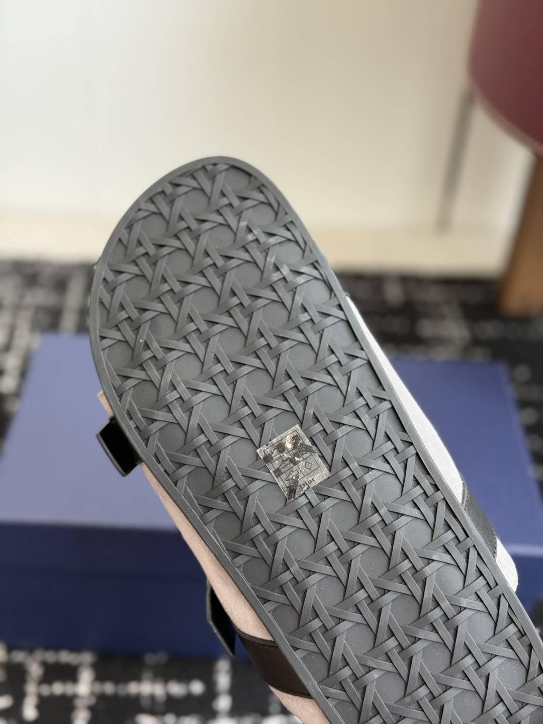 代购级 Dior 25ss 春夏最新款 男士超轻发泡大底 凉拖 夏威夷沙滩运动拖鞋 Angelababy入主迪·奥春 代购级 Dior 25ss 春夏最新款 男士超轻发泡大底 凉拖 夏威夷沙滩运动拖鞋 Angelababy入主迪·奥春