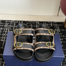 代购级 Dior 25ss 春夏最新款 男士超轻发泡大底 凉拖 夏威夷沙滩运动拖鞋 Angelababy入主迪·奥春 代购级 Dior 25ss 春夏最新款 男士超轻发泡大底 凉拖 夏威夷沙滩运动拖鞋 Angelababy入主迪·奥春
