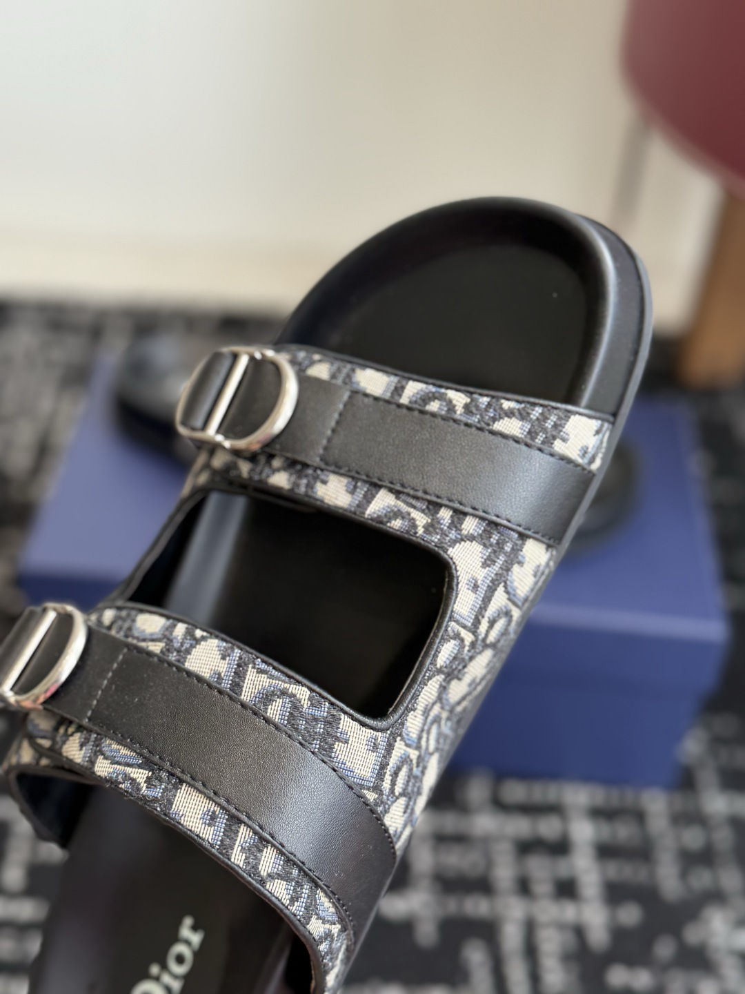 代购级 Dior 25ss 春夏最新款 男士超轻发泡大底 凉拖 夏威夷沙滩运动拖鞋 Angelababy入主迪·奥春 代购级 Dior 25ss 春夏最新款 男士超轻发泡大底 凉拖 夏威夷沙滩运动拖鞋 Angelababy入主迪·奥春