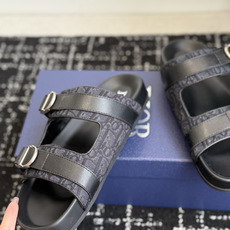 代购级 Dior 25ss 春夏最新款 男士超轻发泡大底 凉拖 夏威夷沙滩运动拖鞋 Angelababy入主迪·奥春 代购级 Dior 25ss 春夏最新款 男士超轻发泡大底 凉拖 夏威夷沙滩运动拖鞋 Angelababy入主迪·奥春