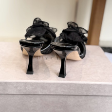 东莞代购级 Jimmy Choo jc 周仰杰 新款蕾丝高跟鞋,这对复古小蕾丝,绝对是鞋柜C位的不二之选!它不只是一 东莞代购级 Jimmy Choo jc 周仰杰 新款蕾丝高跟鞋,这对复古小蕾丝,绝对是鞋柜C位的不二之选!它不只是一