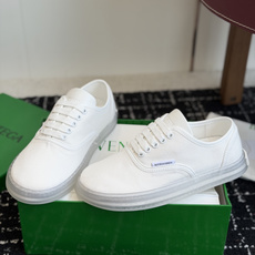 代购级 Bottega Veneta葆蝶家26ss 新款帆布休闲鞋 非常清新的颜色,让人眼前一亮,久违的小白鞋来啦~约会 代购级 Bottega Veneta葆蝶家26ss 新款帆布休闲鞋 非常清新的颜色,让人眼前一亮,久违的小白鞋来啦~约会