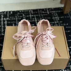 代购级 小众品牌VIVAIA26ss休闲鞋 这双缎面系带芭蕾鞋直接戳中少女心,丝滑缎面丝带可系蝴蝶结,酒红、裸粉、米白5 代购级 小众品牌VIVAIA26ss休闲鞋 这双缎面系带芭蕾鞋直接戳中少女心,丝滑缎面丝带可系蝴蝶结,酒红、裸粉、米白5