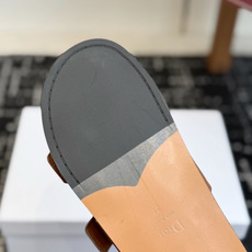 代购级 Dior 26ss 春夏最新款 超轻凉拖 夏威夷沙滩运动拖鞋 官顶级品质 抢先登陆 多色开售 码数吻合 配 代购级 Dior 26ss 春夏最新款 超轻凉拖 夏威夷沙滩运动拖鞋 官顶级品质 抢先登陆 多色开售 码数吻合 配