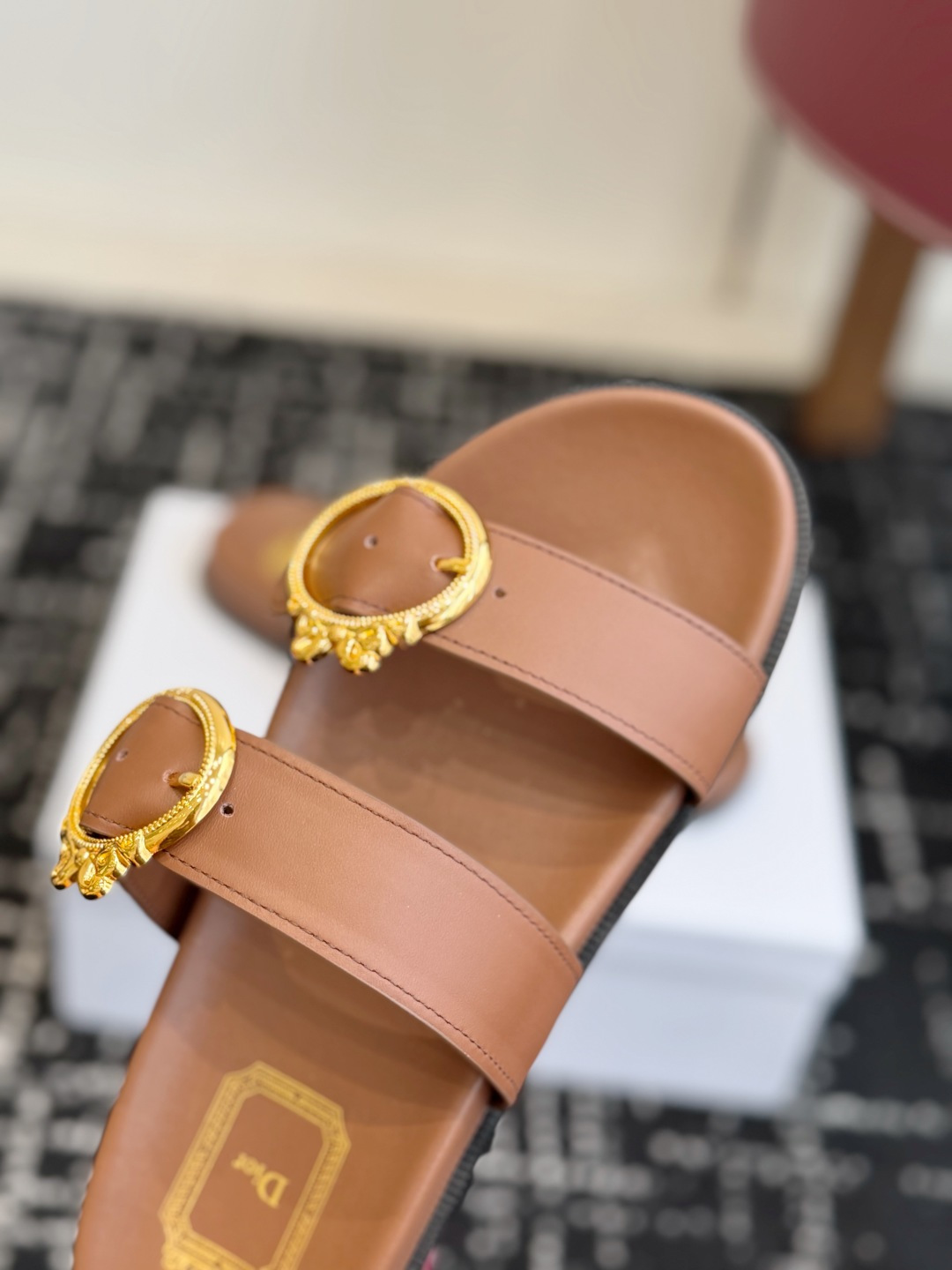 代购级 Dior 26ss 春夏最新款 超轻凉拖 夏威夷沙滩运动拖鞋 官顶级品质 抢先登陆 多色开售 码数吻合 配 代购级 Dior 26ss 春夏最新款 超轻凉拖 夏威夷沙滩运动拖鞋 官顶级品质 抢先登陆 多色开售 码数吻合 配