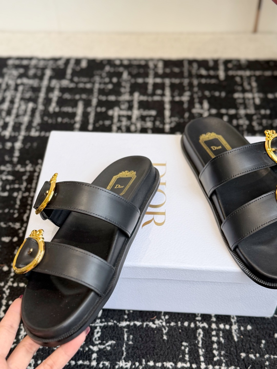 代购级 Dior  26ss 春夏最新款  超轻凉拖 夏威夷沙滩运动拖鞋 官顶级品质  抢先登陆 多色开售 码数吻合 配