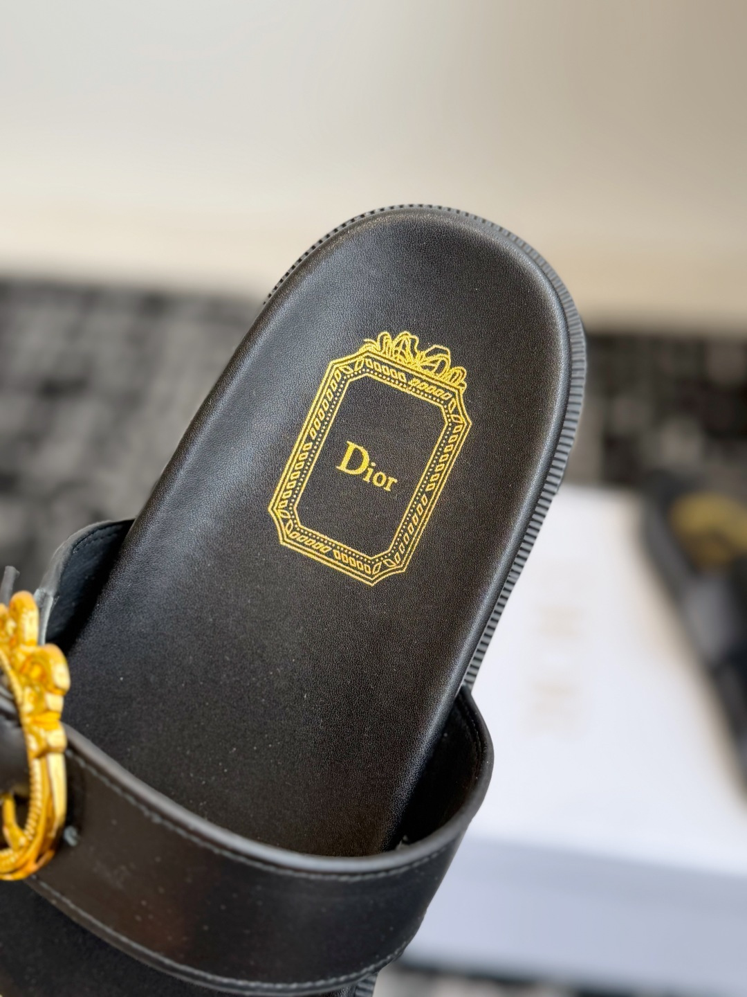代购级 Dior  26ss 春夏最新款  超轻凉拖 夏威夷沙滩运动拖鞋 官顶级品质  抢先登陆 多色开售 码数吻合 配