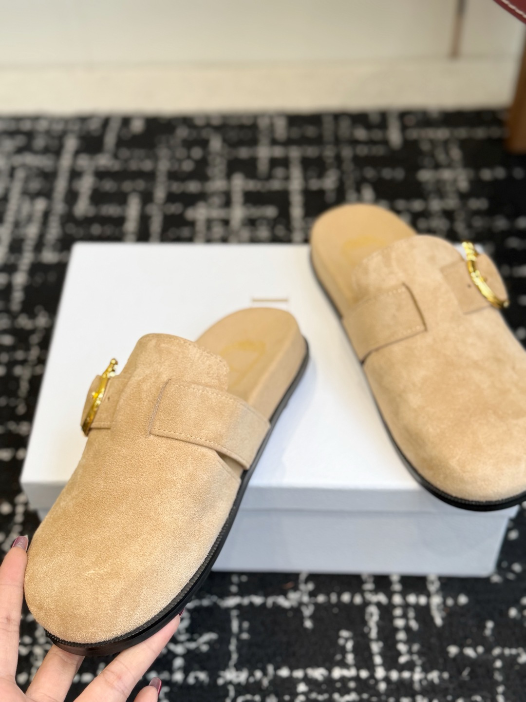 代购级 Dior 26ss 春夏最新款 超轻凉拖 夏威夷沙滩运动拖鞋 官顶级品质 抢先登陆 多色开售 码数吻合 配 代购级 Dior 26ss 春夏最新款 超轻凉拖 夏威夷沙滩运动拖鞋 官顶级品质 抢先登陆 多色开售 码数吻合 配