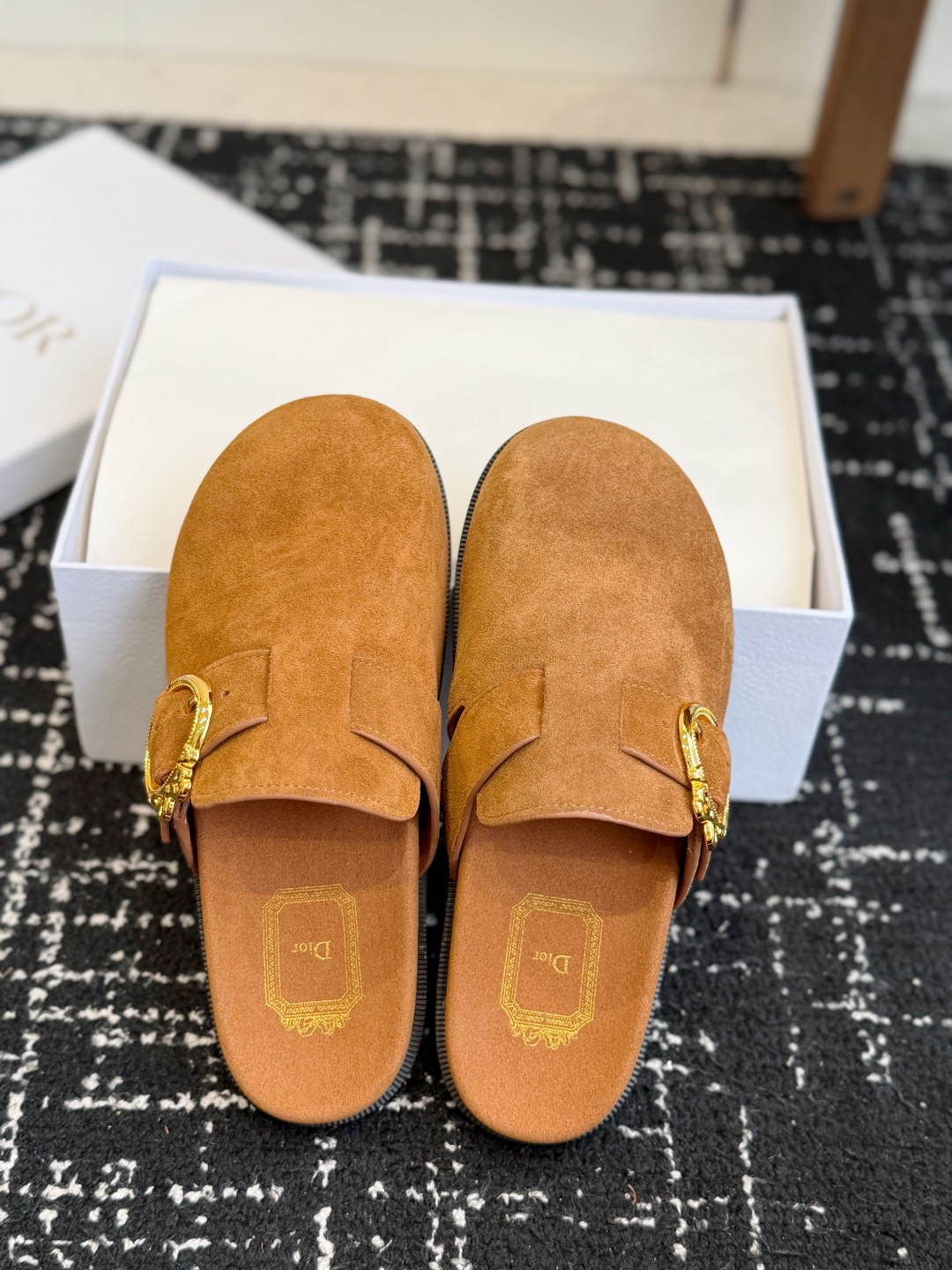 代购级 Dior 26ss 春夏最新款 超轻凉拖 夏威夷沙滩运动拖鞋 官顶级品质 抢先登陆 多色开售 码数吻合 配 代购级 Dior 26ss 春夏最新款 超轻凉拖 夏威夷沙滩运动拖鞋 官顶级品质 抢先登陆 多色开售 码数吻合 配