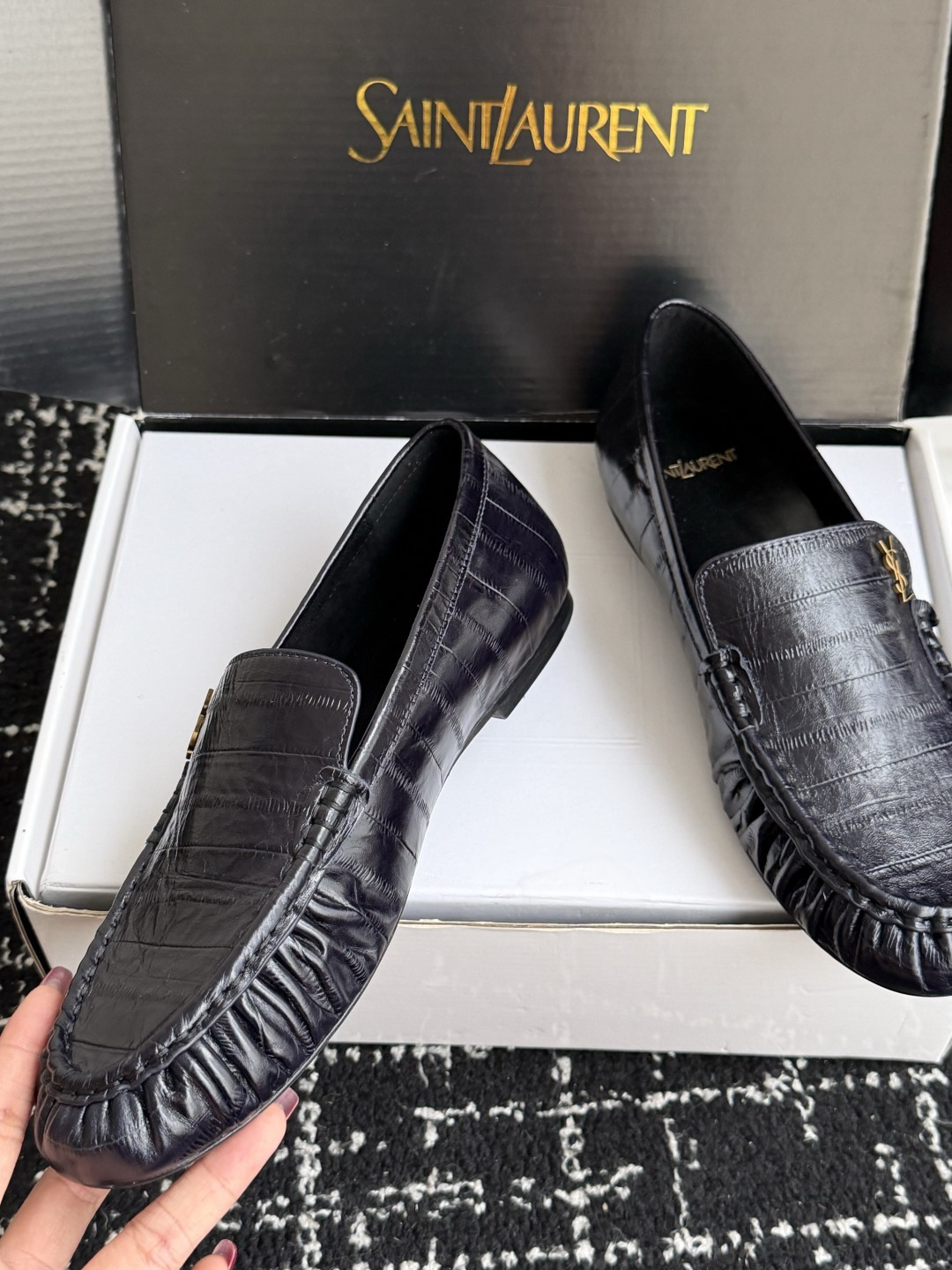 代购级(⚠️官网同步✈️盒包装) YSL Yves Saint Laurent (杨树林)大爆款情侣 樂福鞋小牛皮制造 代购级(⚠️官网同步✈️盒包装) YSL Yves Saint Laurent (杨树林)大爆款情侣 樂福鞋小牛皮制造