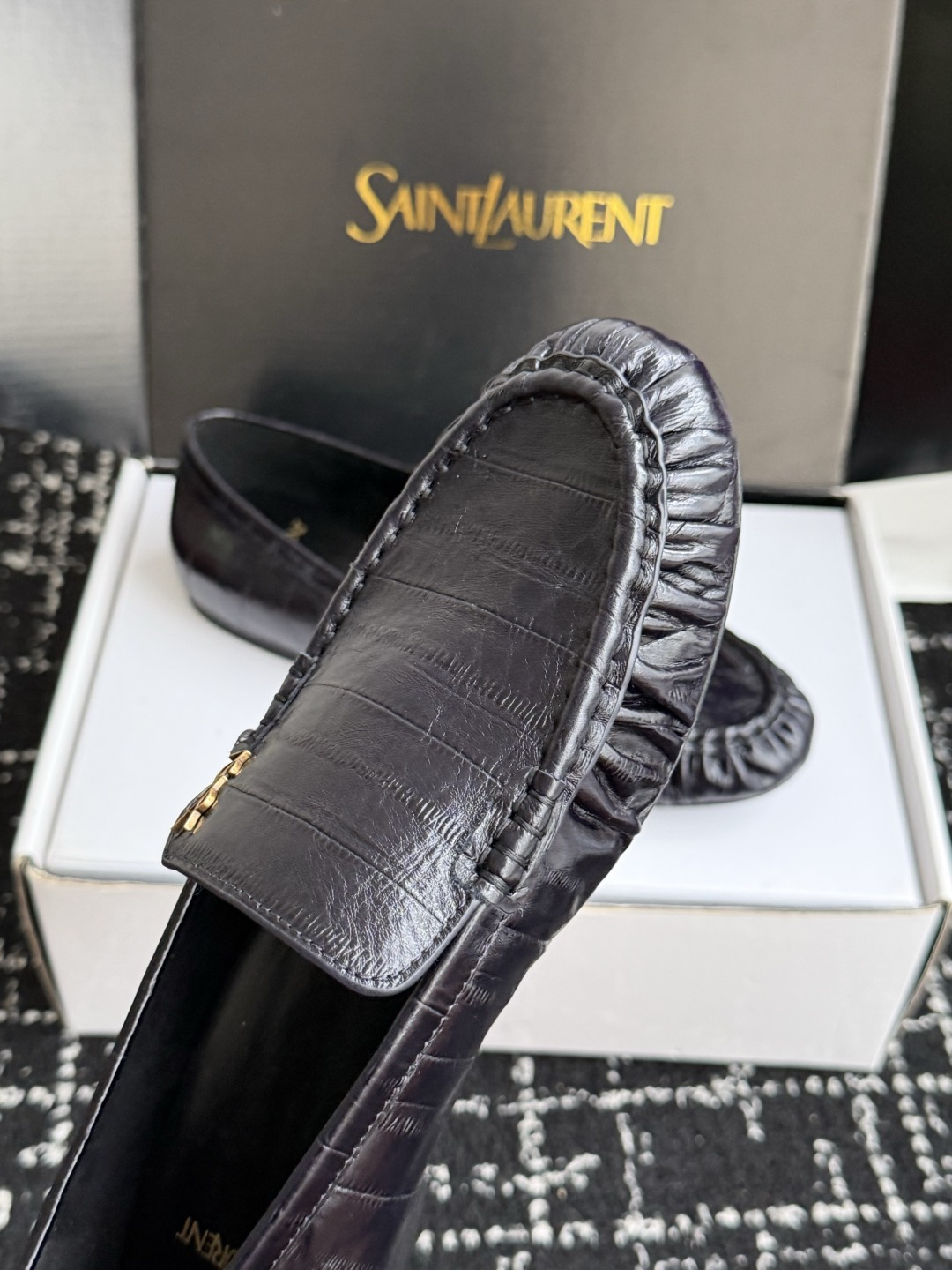 代购级(⚠️官网同步✈️盒包装) YSL Yves Saint Laurent (杨树林)大爆款情侣 樂福鞋小牛皮制造 代购级(⚠️官网同步✈️盒包装) YSL Yves Saint Laurent (杨树林)大爆款情侣 樂福鞋小牛皮制造