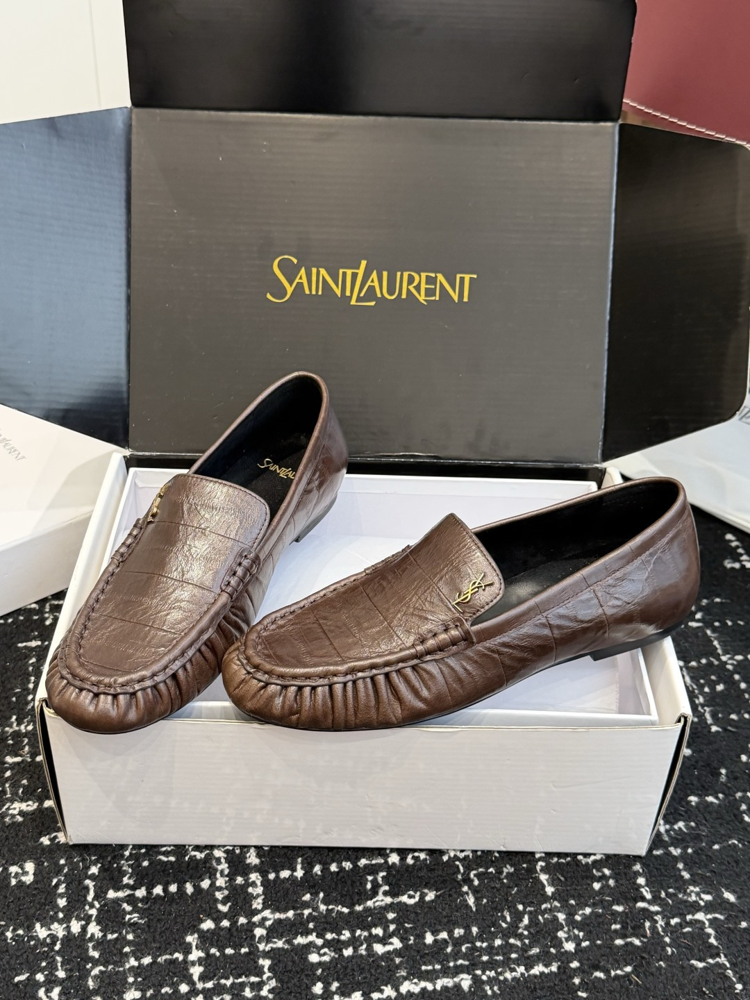 代购级(⚠️官网同步✈️盒包装) YSL Yves Saint Laurent (杨树林)大爆款情侣 樂福鞋小牛皮制造 代购级(⚠️官网同步✈️盒包装) YSL Yves Saint Laurent (杨树林)大爆款情侣 樂福鞋小牛皮制造