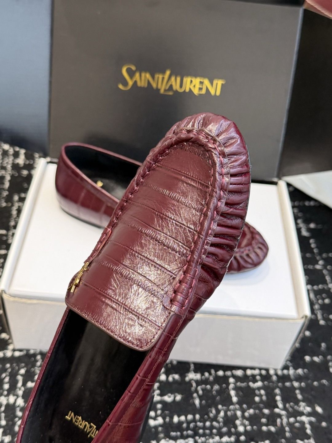 代购级(⚠️官网同步✈️盒包装) YSL Yves Saint Laurent (杨树林)大爆款情侣 樂福鞋小牛皮制造 代购级(⚠️官网同步✈️盒包装) YSL Yves Saint Laurent (杨树林)大爆款情侣 樂福鞋小牛皮制造