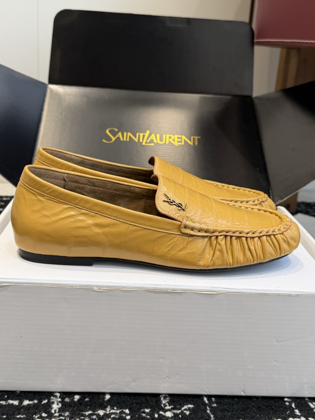代购级(⚠️官网同步✈️盒包装) YSL Yves Saint Laurent (杨树林)大爆款情侣 樂福鞋小牛皮制造 代购级(⚠️官网同步✈️盒包装) YSL Yves Saint Laurent (杨树林)大爆款情侣 樂福鞋小牛皮制造