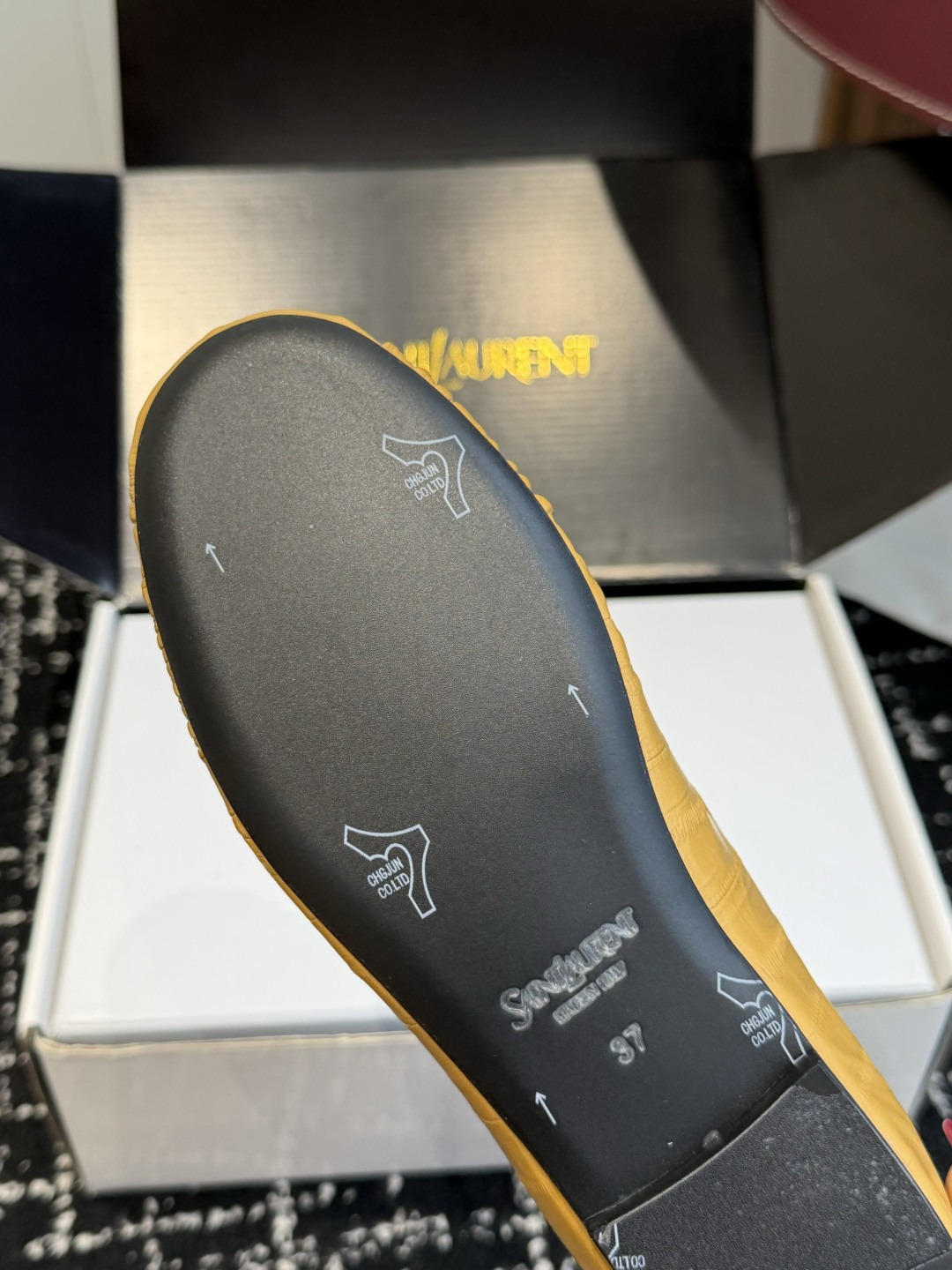 代购级(⚠️官网同步✈️盒包装) YSL Yves Saint Laurent (杨树林)大爆款情侣 樂福鞋小牛皮制造 代购级(⚠️官网同步✈️盒包装) YSL Yves Saint Laurent (杨树林)大爆款情侣 樂福鞋小牛皮制造