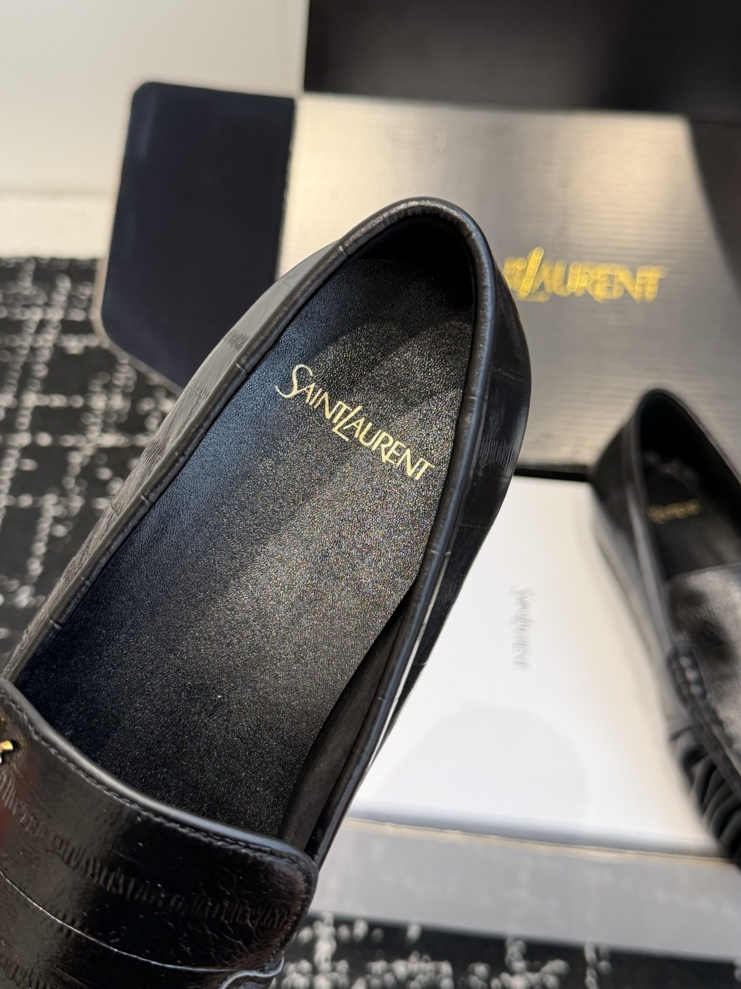 代购级(⚠️官网同步✈️盒包装) YSL Yves Saint Laurent (杨树林)大爆款情侣 樂福鞋小牛皮制造 代购级(⚠️官网同步✈️盒包装) YSL Yves Saint Laurent (杨树林)大爆款情侣 樂福鞋小牛皮制造