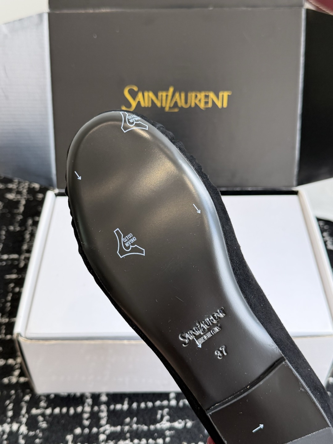 代购级(⚠️官网同步✈️盒包装) YSL Yves Saint Laurent (杨树林)大爆款情侣 樂福鞋小牛皮制造 代购级(⚠️官网同步✈️盒包装) YSL Yves Saint Laurent (杨树林)大爆款情侣 樂福鞋小牛皮制造