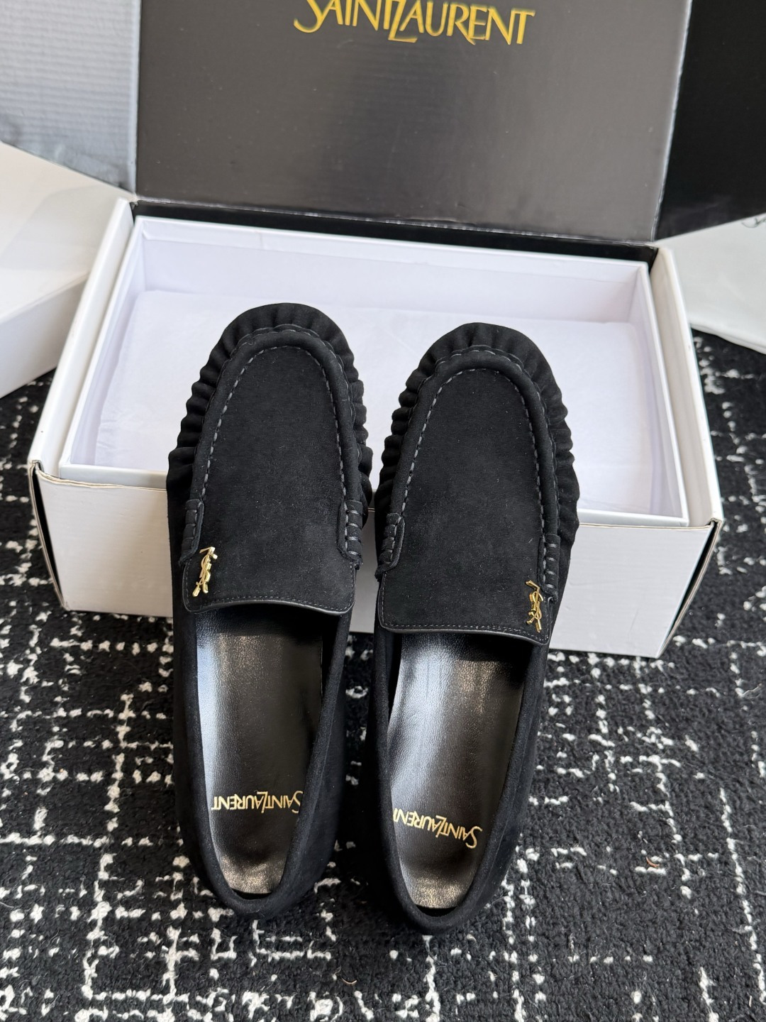 代购级(⚠️官网同步✈️盒包装) YSL Yves Saint Laurent (杨树林)大爆款情侣 樂福鞋小牛皮制造 代购级(⚠️官网同步✈️盒包装) YSL Yves Saint Laurent (杨树林)大爆款情侣 樂福鞋小牛皮制造