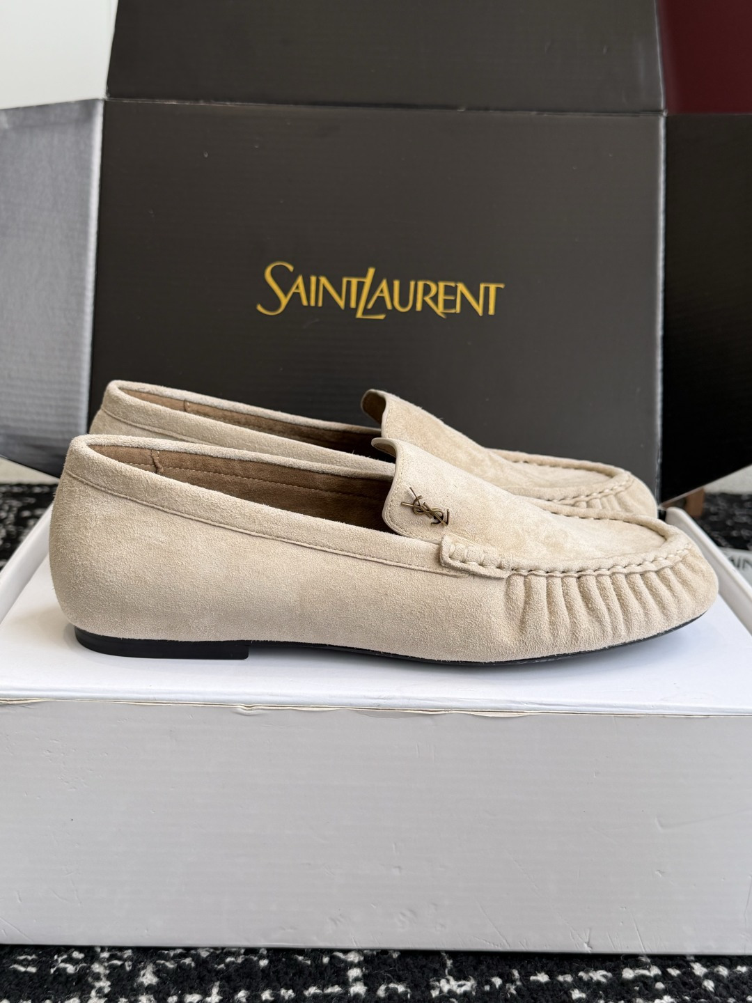 代购级(⚠️官网同步✈️盒包装) YSL Yves Saint Laurent (杨树林)大爆款情侣 樂福鞋小牛皮制造 代购级(⚠️官网同步✈️盒包装) YSL Yves Saint Laurent (杨树林)大爆款情侣 樂福鞋小牛皮制造