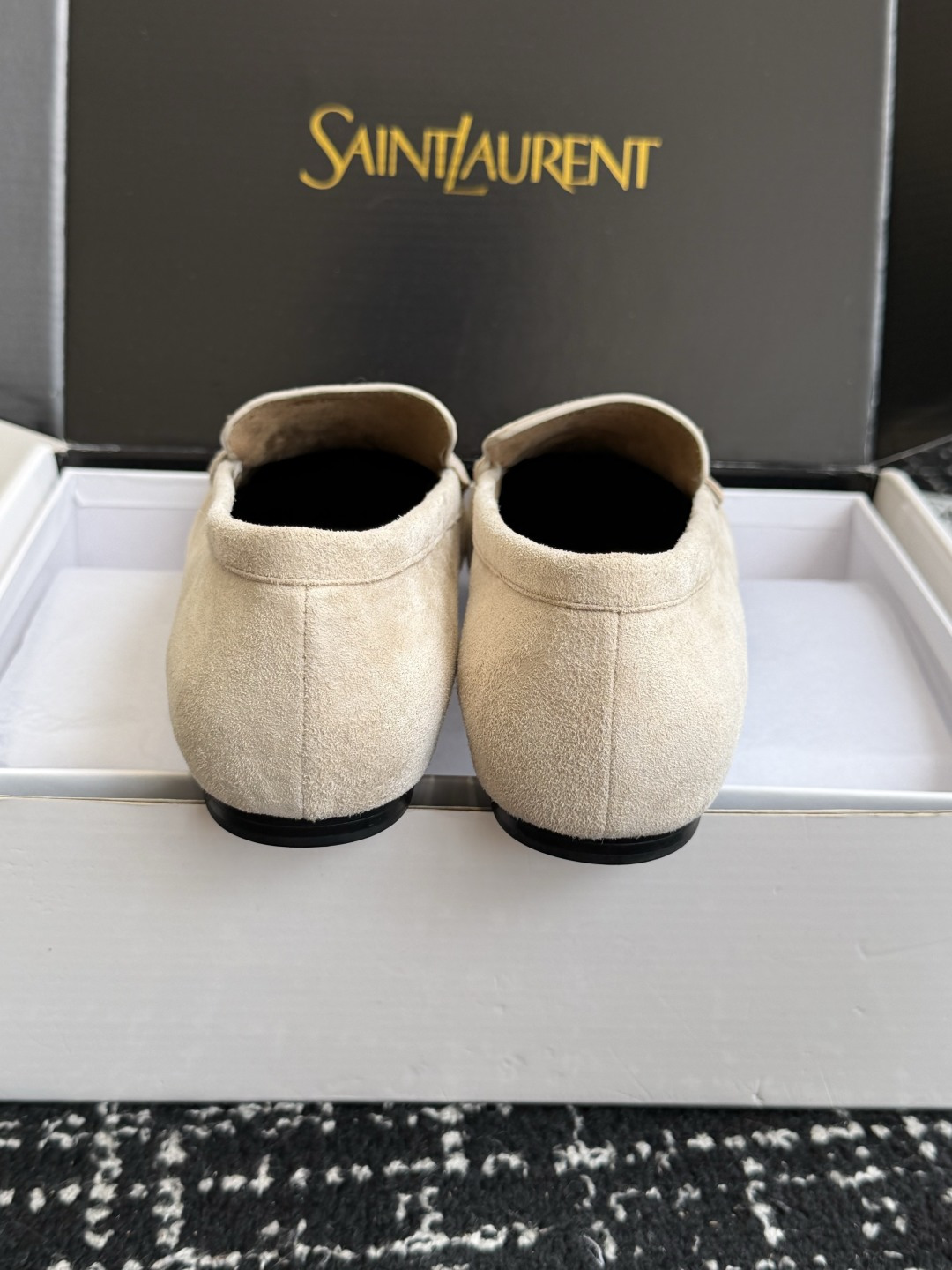 代购级(⚠️官网同步✈️盒包装) YSL Yves Saint Laurent (杨树林)大爆款情侣 樂福鞋小牛皮制造 代购级(⚠️官网同步✈️盒包装) YSL Yves Saint Laurent (杨树林)大爆款情侣 樂福鞋小牛皮制造