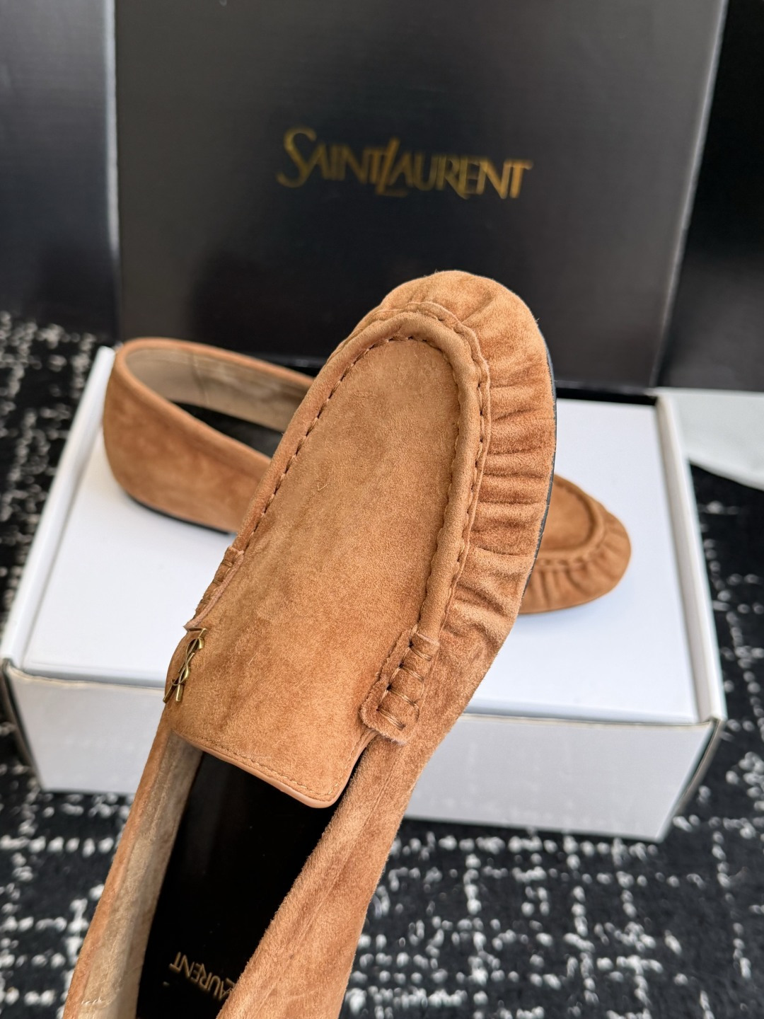 代购级(⚠️官网同步✈️盒包装) YSL Yves Saint Laurent (杨树林)大爆款情侣 樂福鞋小牛皮制造 代购级(⚠️官网同步✈️盒包装) YSL Yves Saint Laurent (杨树林)大爆款情侣 樂福鞋小牛皮制造