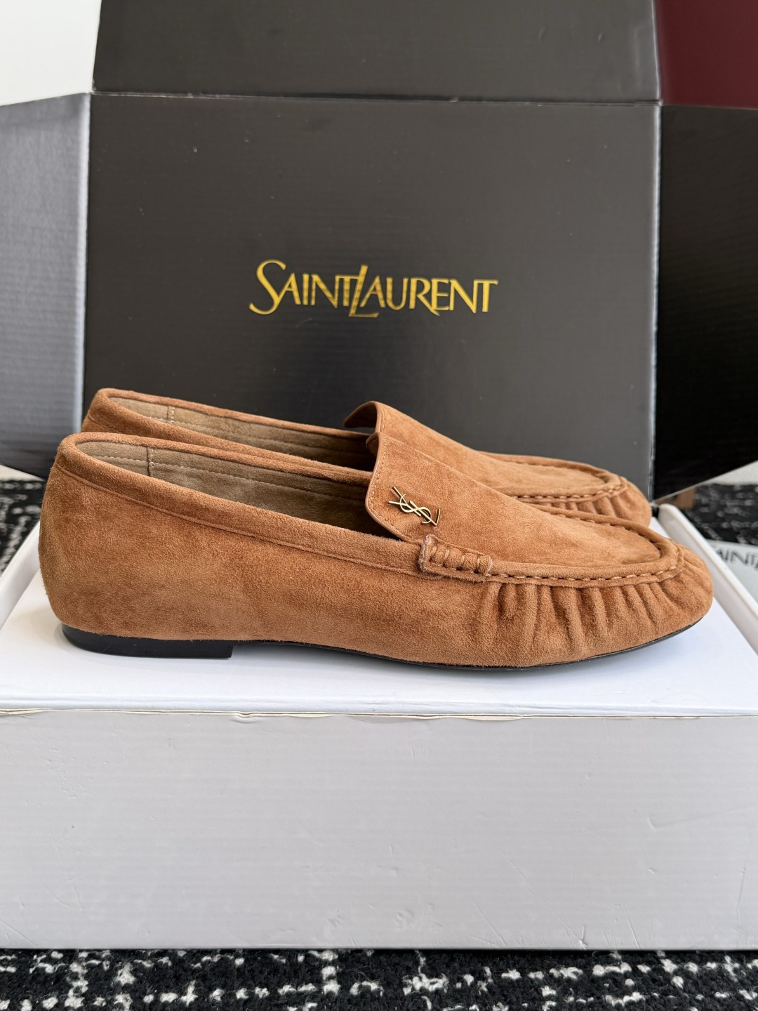代购级(⚠️官网同步✈️盒包装) YSL Yves Saint Laurent (杨树林)大爆款情侣 樂福鞋小牛皮制造 代购级(⚠️官网同步✈️盒包装) YSL Yves Saint Laurent (杨树林)大爆款情侣 樂福鞋小牛皮制造