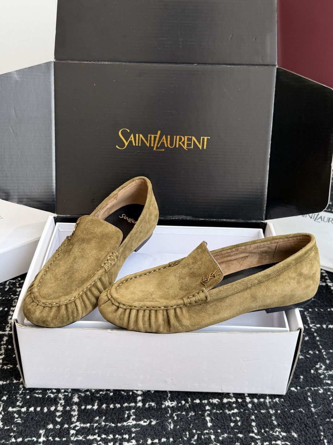 代购级(⚠️官网同步✈️盒包装) YSL Yves Saint Laurent (杨树林)大爆款情侣 樂福鞋小牛皮制造 代购级(⚠️官网同步✈️盒包装) YSL Yves Saint Laurent (杨树林)大爆款情侣 樂福鞋小牛皮制造