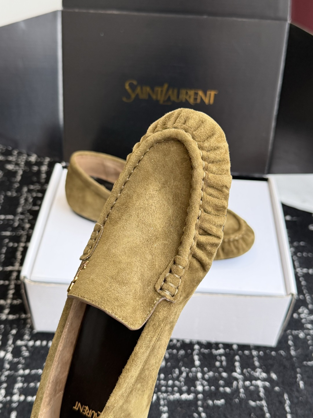 代购级(⚠️官网同步✈️盒包装) YSL Yves Saint Laurent (杨树林)大爆款情侣 樂福鞋小牛皮制造 代购级(⚠️官网同步✈️盒包装) YSL Yves Saint Laurent (杨树林)大爆款情侣 樂福鞋小牛皮制造