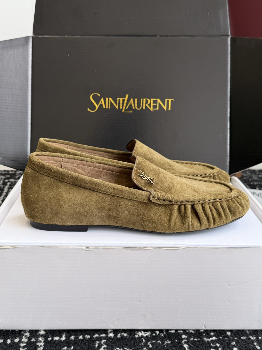 代购级(⚠️官网同步✈️盒包装) YSL Yves Saint Laurent (杨树林)大爆款情侣 樂福鞋小牛皮制造 代购级(⚠️官网同步✈️盒包装) YSL Yves Saint Laurent (杨树林)大爆款情侣 樂福鞋小牛皮制造